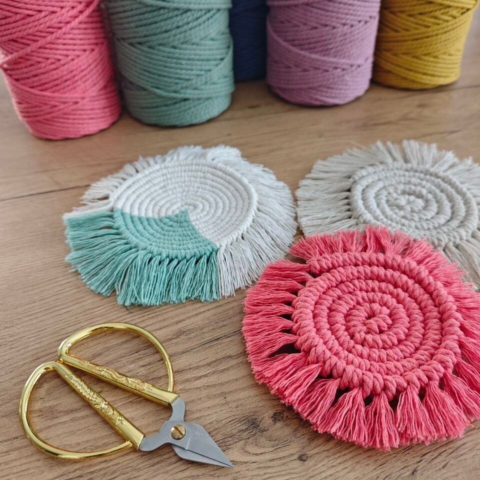 taller posavasos de macramé en Vélez-Málaga